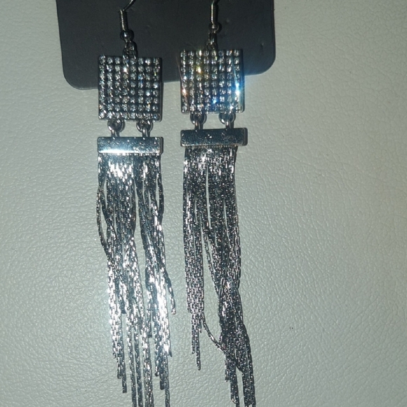 Paparazzi Silver Dangle Earrings - Picture 3 of 5